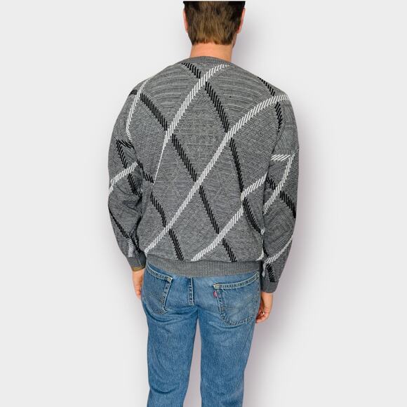 90s Moores Gray Diamond Pattern Sweater - Picture 6 of 6